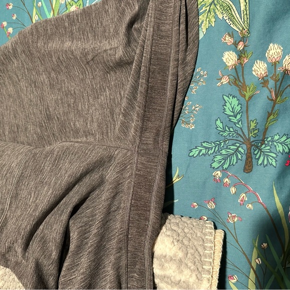 Lululemon Align - Picture 3 of 4